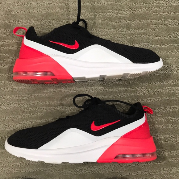 nike air max motion 2s